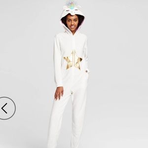 🦄 UNICORN 🌟 ⬇️$38 ORIGINALLY Adult onesie 🦄